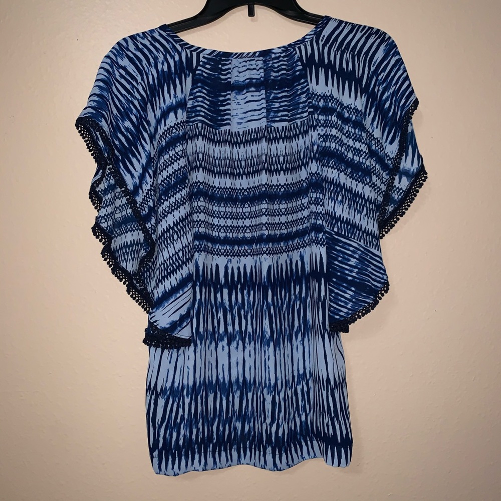 ✨💙 Ana Ruffle Blouse Size XS - Picture 2 of 3